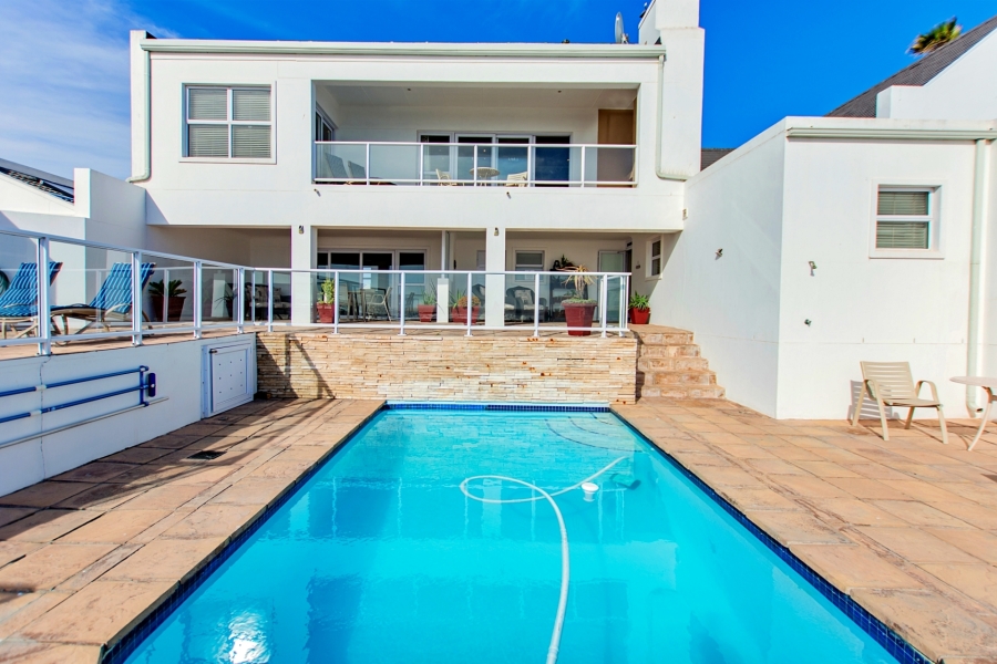 9 Bedroom Property for Sale in Shelley Point Western Cape